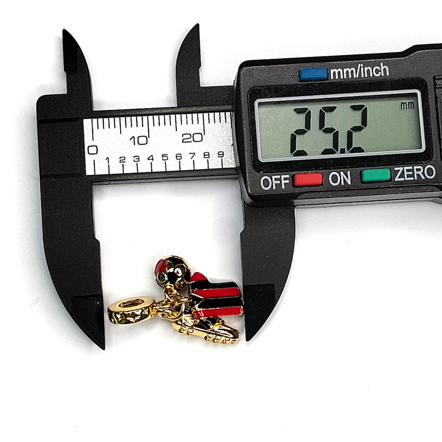 Подвеска из трёх предметов Футболка - Мяч - Кеды, 25 мм, покрытие Позолота