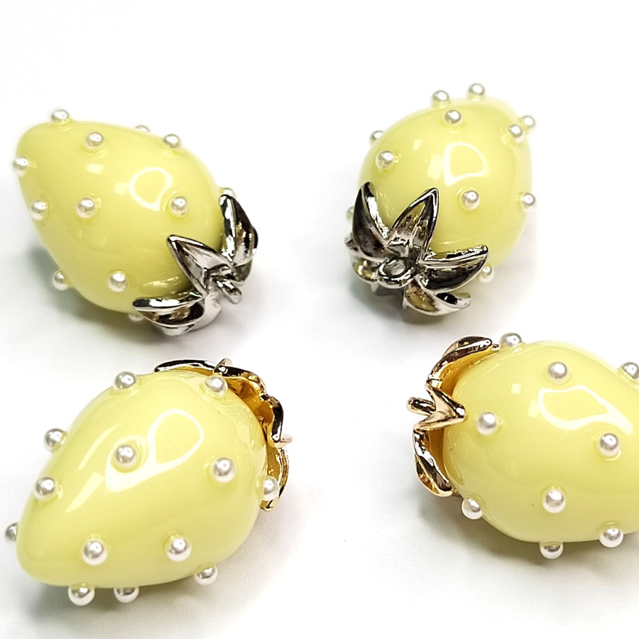 Подвеска Ягодка 25х16 мм Цвет Бледно-Жёлтый, Акрил, ШТУКА