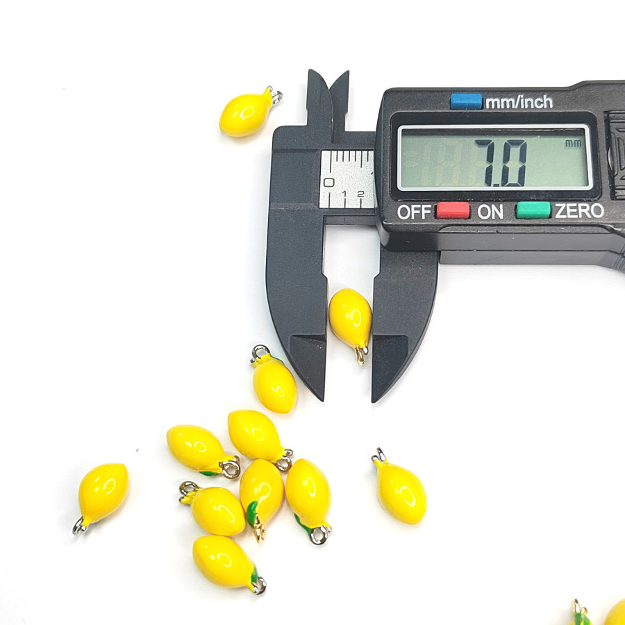 Маленькая подвеска Лимон 13х7 мм, штука