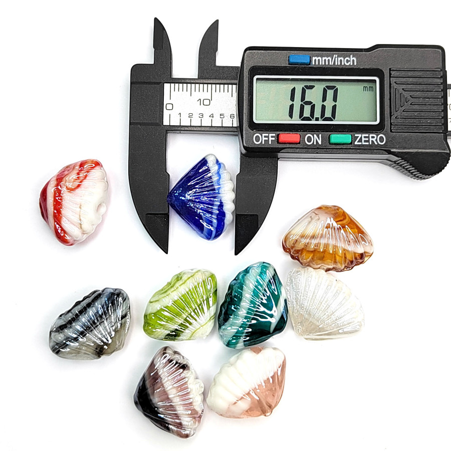 Бусина керамическая Ракушка 21х16 мм, цвет Белый / Серый, ШТУКА