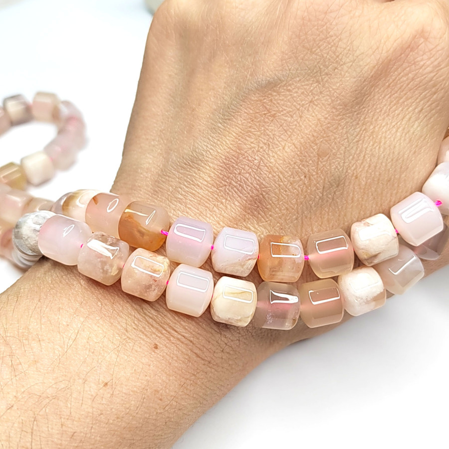 Агат натуральный Сакура, бусины бочонки 10х10 мм