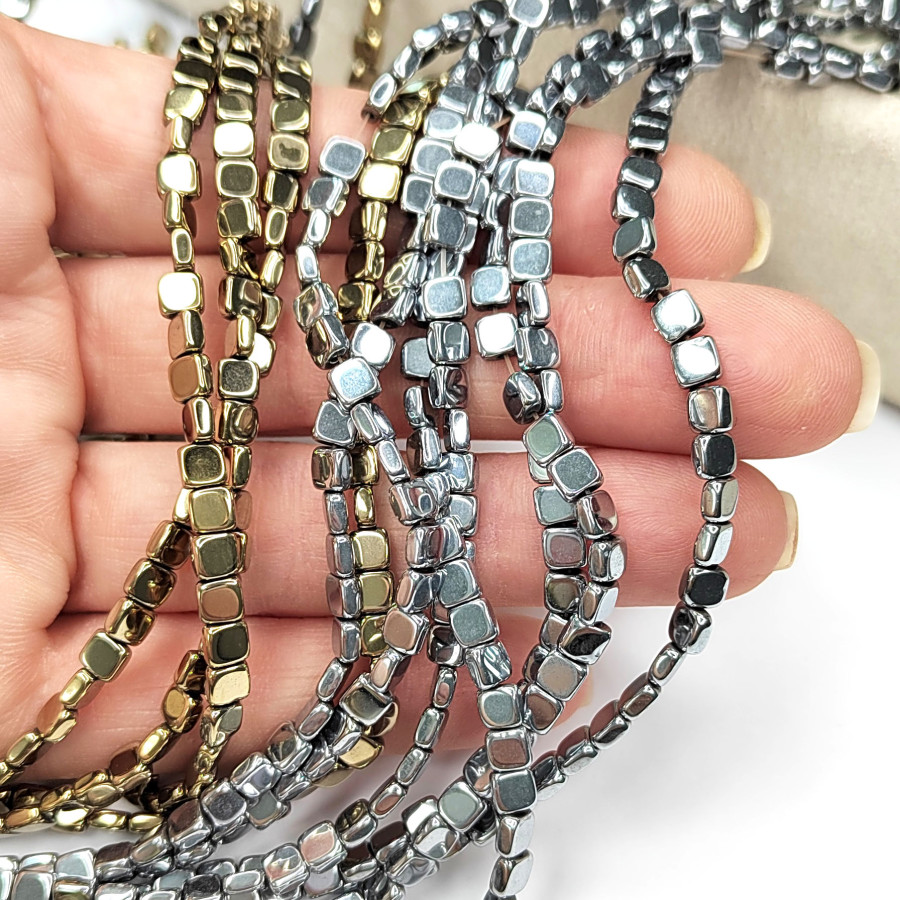 Гематит 4х2 мм плоские квадраты, НИТЬ 40 см