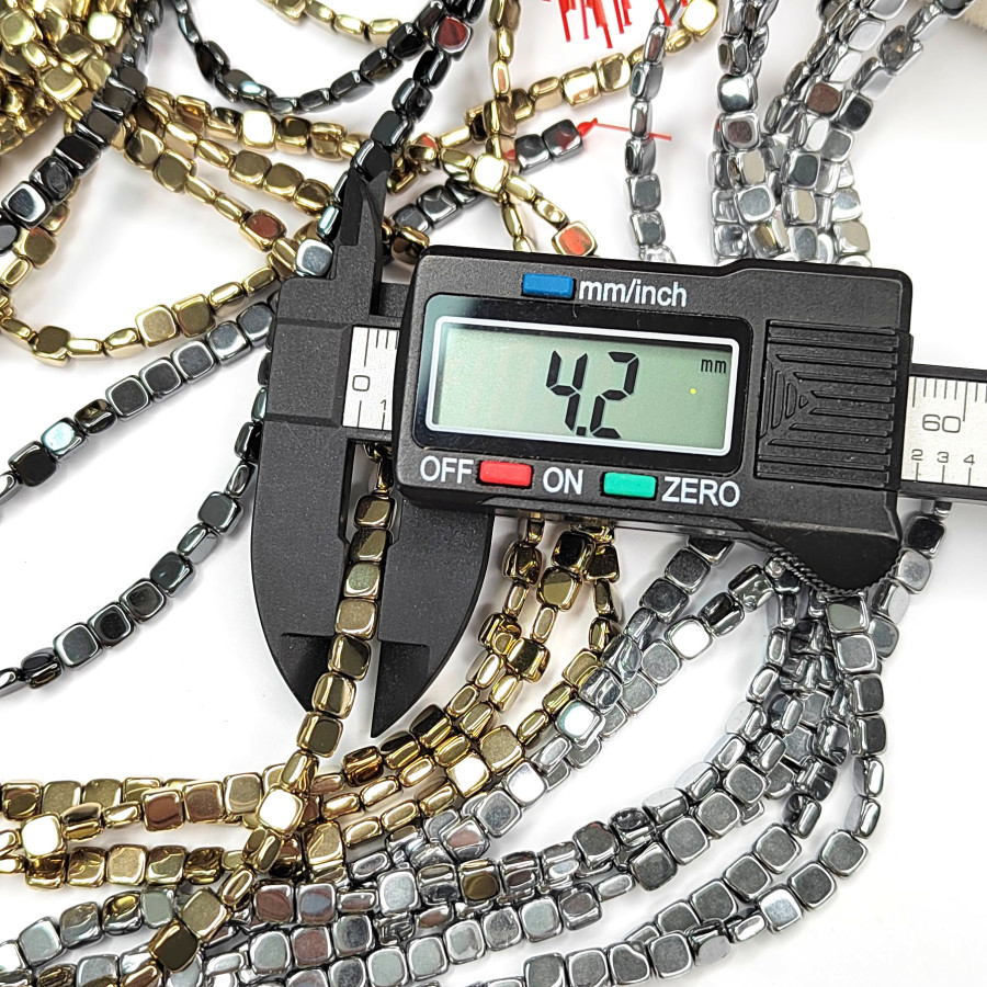 Гематит 4х2 мм плоские квадраты, НИТЬ 40 см