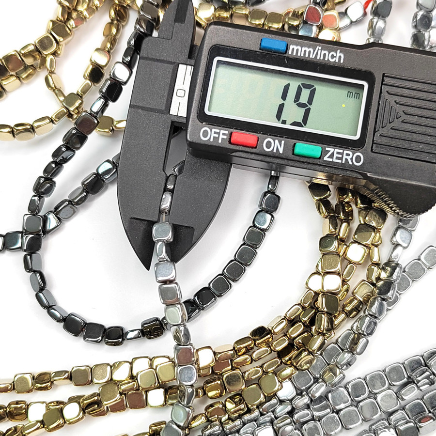 Гематит 4х2 мм плоские квадраты, НИТЬ 40 см