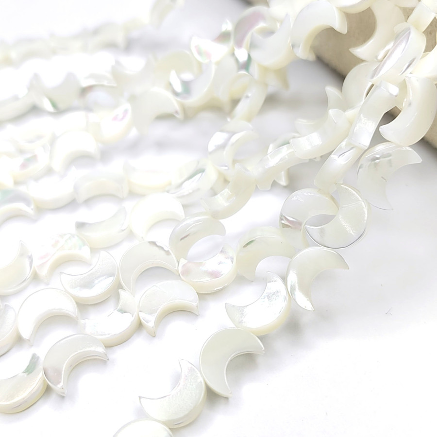 Полумесяц 10х7 мм из натурального перламутра