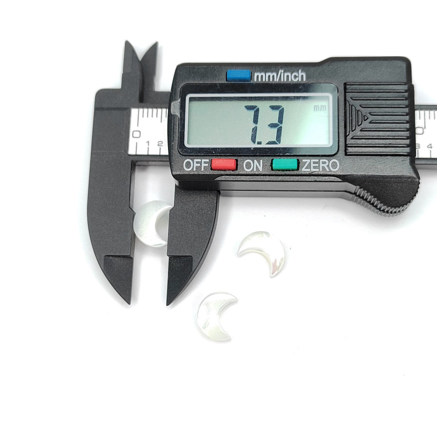 Полумесяц 10х7 мм из натурального перламутра