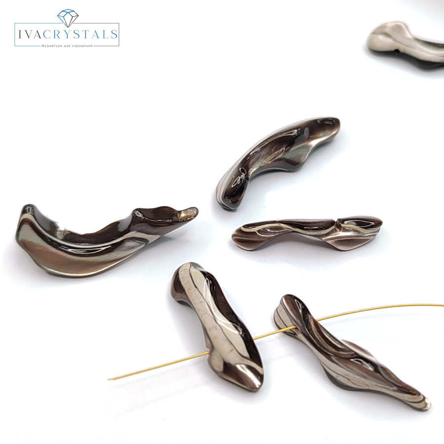 Перламутр натуральный 20х8 мм, цвет коричневый, штука