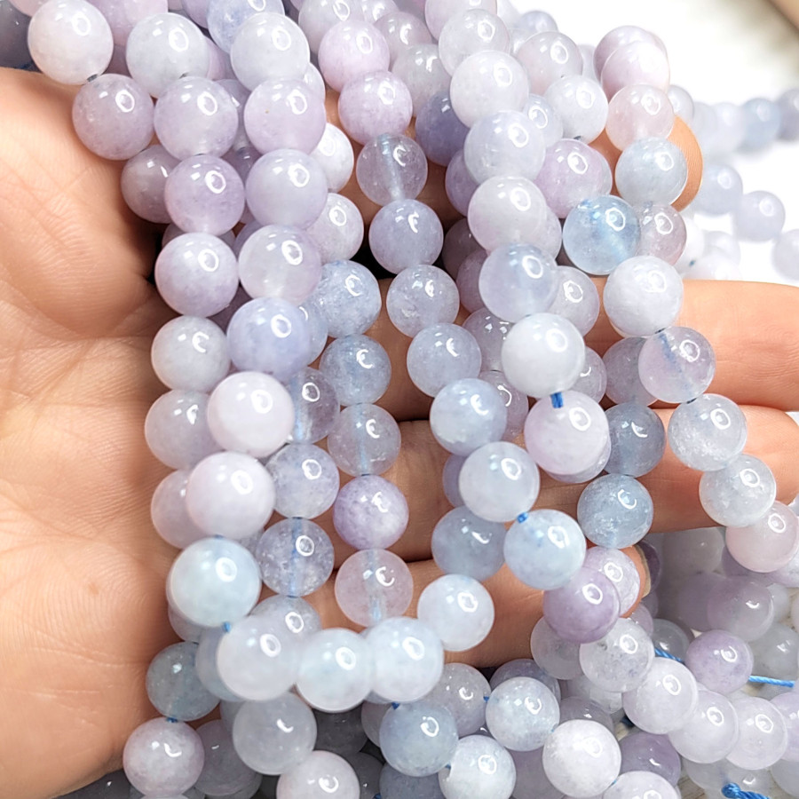 Кварц сиреневый 8 мм, нить 38-39 см