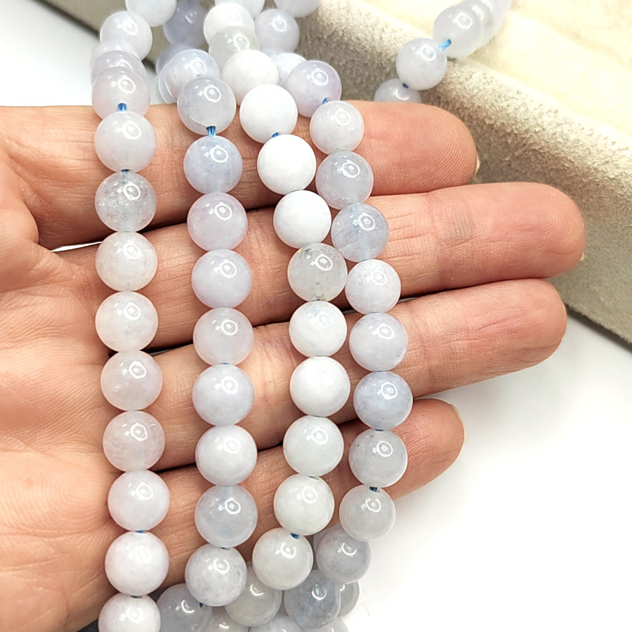 Кварц сиреневый 8 мм, нить 38-39 см