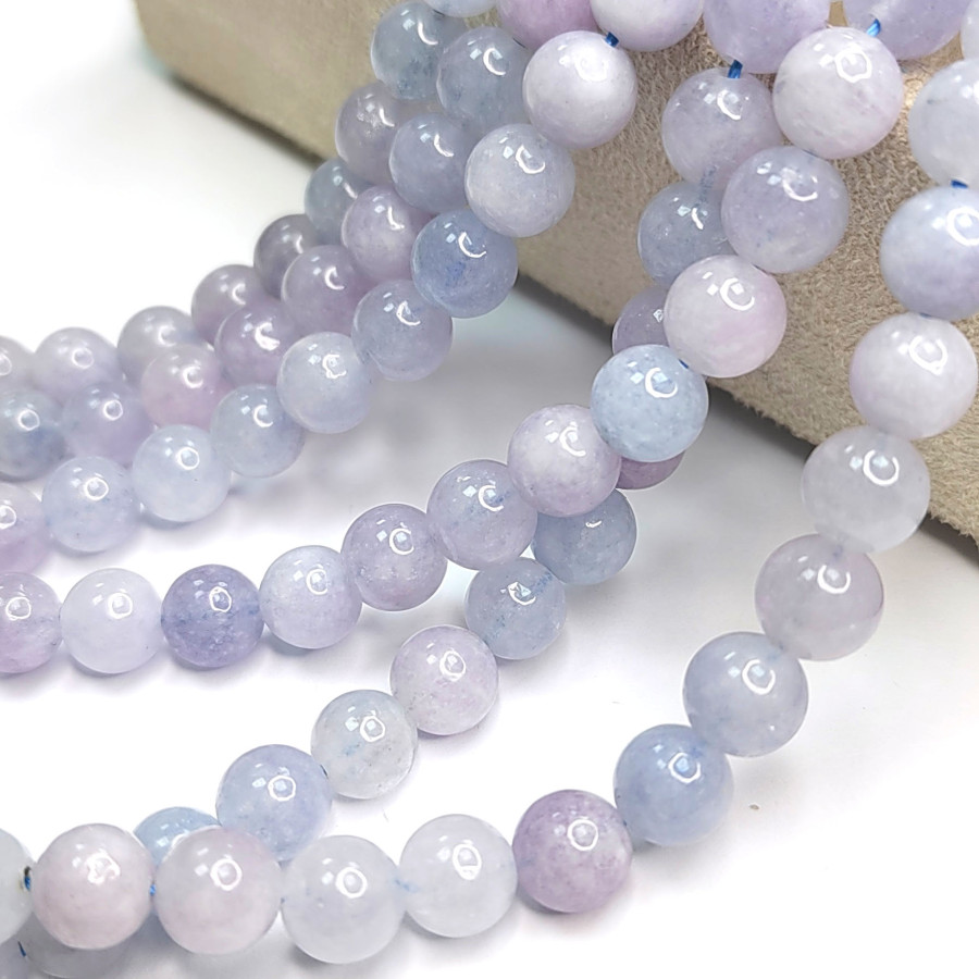 Кварц сиреневый 8 мм, нить 38-39 см