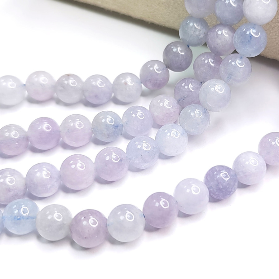 Кварц сиреневый 8 мм, нить 38-39 см