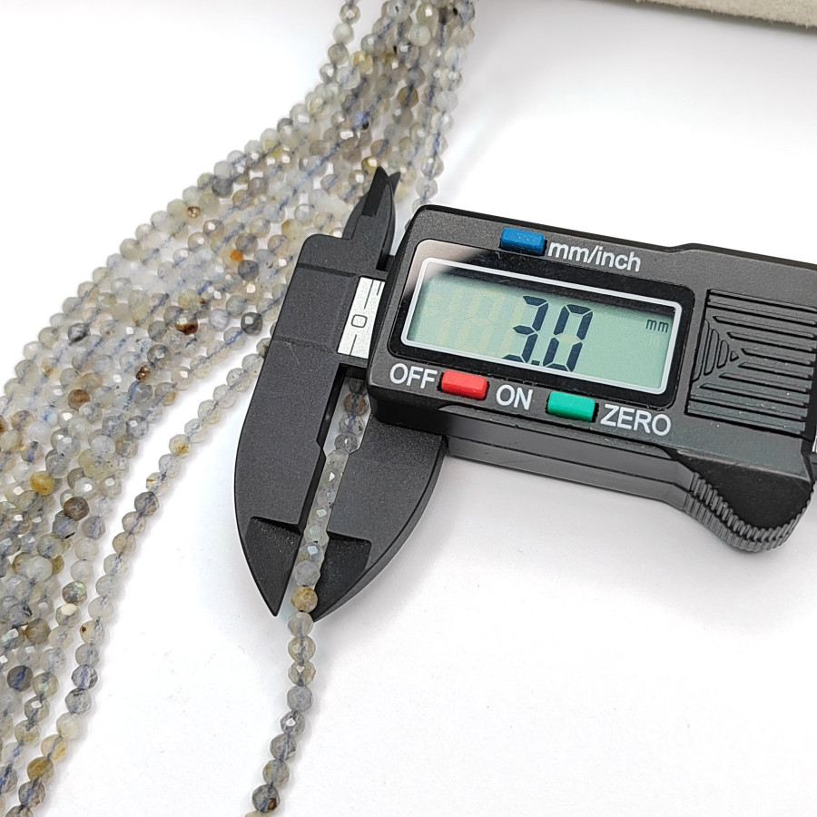 Лабрадор граненый натуральный камень, нить 38 см