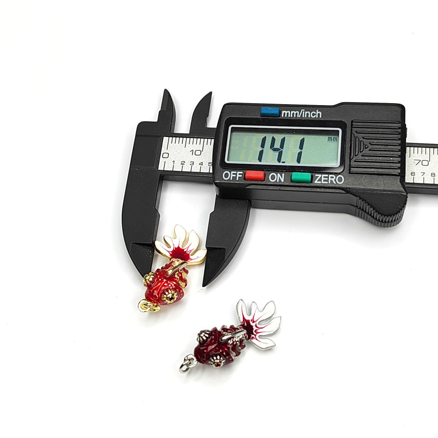 Подвеска Рыбка 27х14 мм с подвижным хвостиком, цвет красный / белый, штука