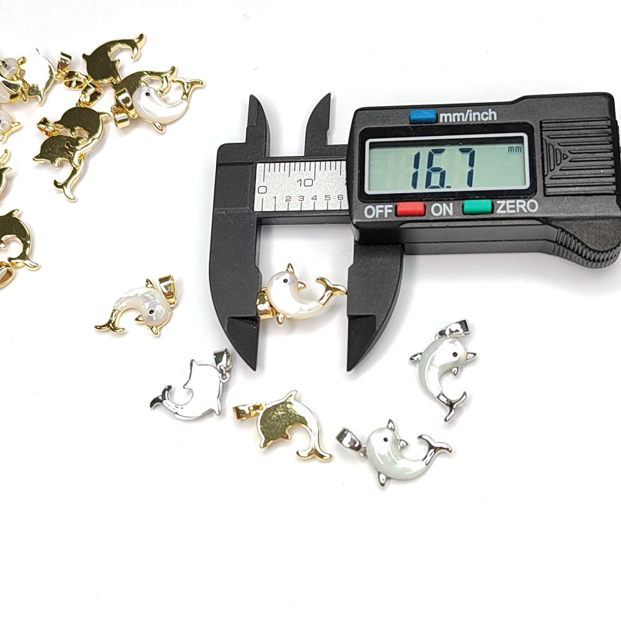 Подвеска Дельфин 16х12 мм с перламутром, штука