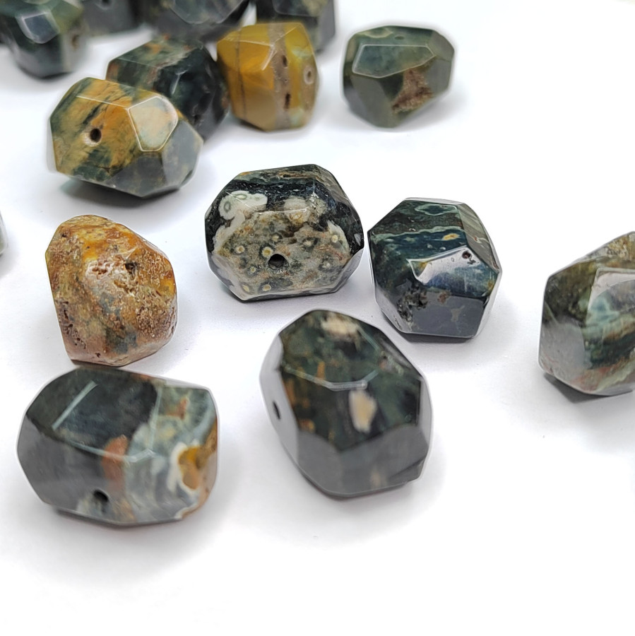 Яшма Океаническая натуральная, 20х14 мм, Фриформ, штука