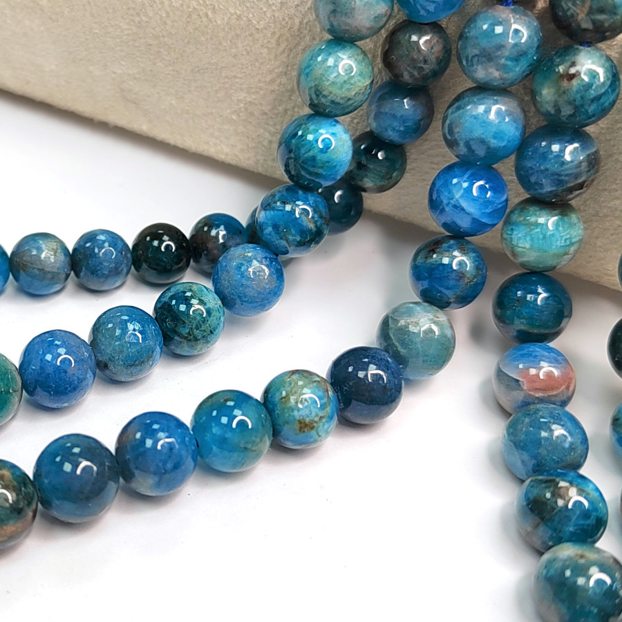 8,6 мм Апатит натуральный, НИТЬ 39-40 см