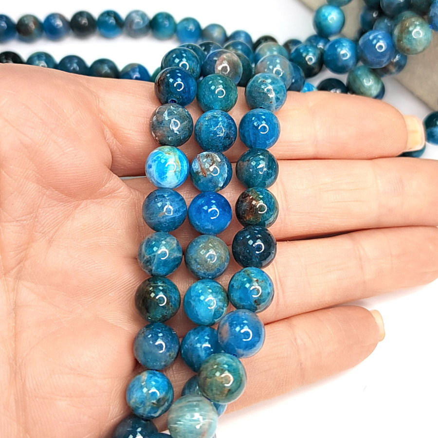 8,6 мм Апатит натуральный, НИТЬ 39-40 см