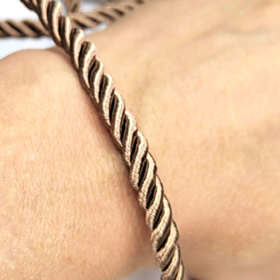 Шнур витой 6 мм цвет тёмно-бежевый, метр