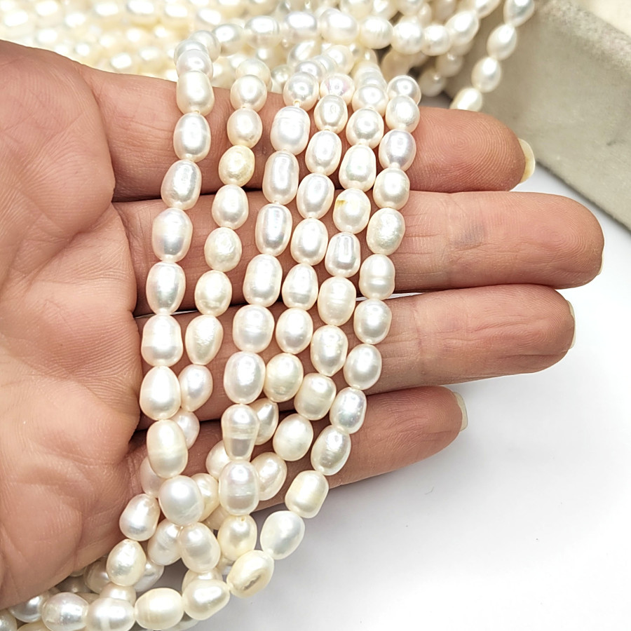 Жемчуг 7х6 мм, культивированный пресноводный, НИТЬ 38-39 см