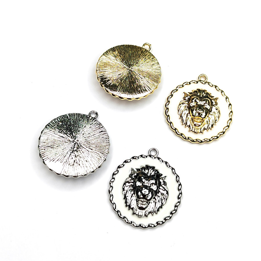 Подвеска Лев с белой эмалью 24 мм, штука