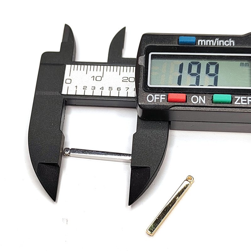 Подвеска палочка 20х2 мм с  гранями, штука