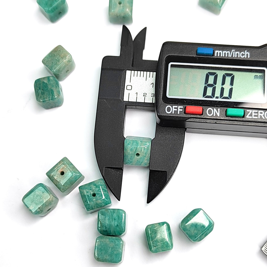 8 мм Амазонит натуральный, бусина кубик, штука