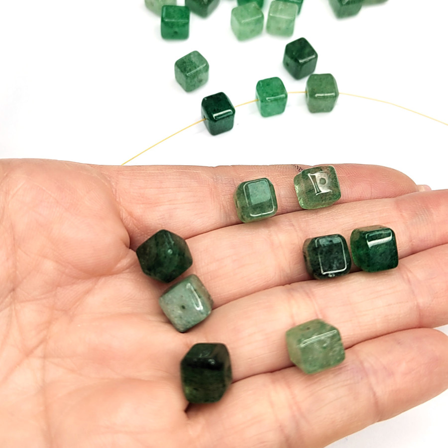 Авантюрин натуральный, Кубик 8 мм, штука