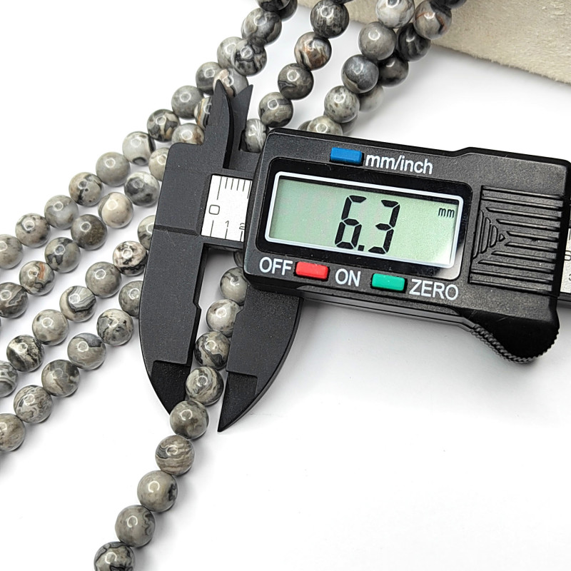 Яшма серая натуральная, бусины гладкий шар 6,3 мм (нить 38 см)