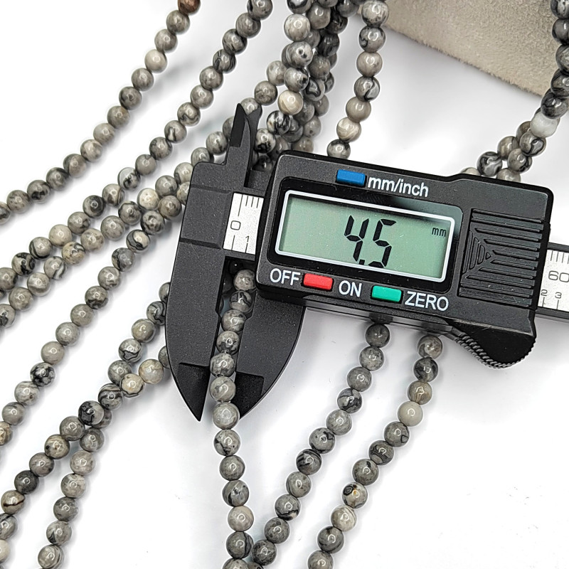 Яшма серая натуральная, бусины гладкий шар 4,5 мм (нить 38-39 см)