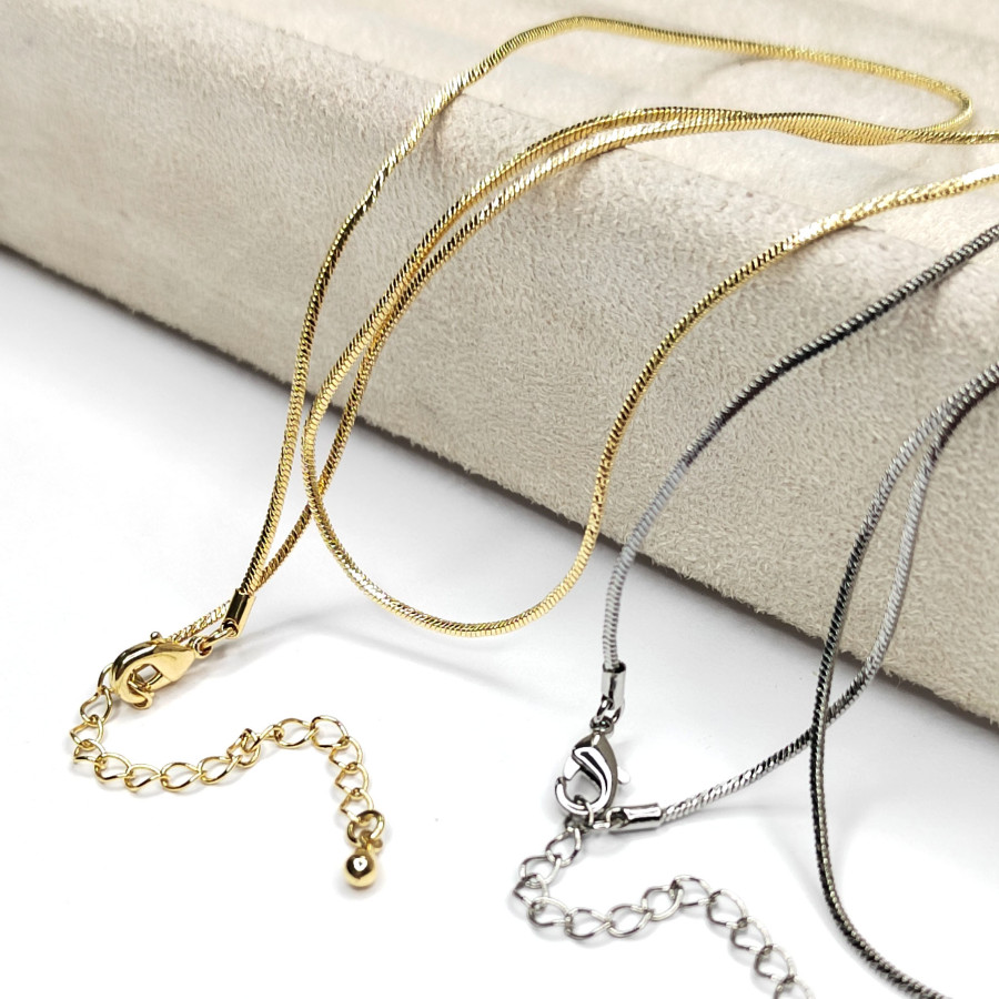 Цепочка готовая, форма звена Шнурок, длина 45 см с замочком на удлинение, штука