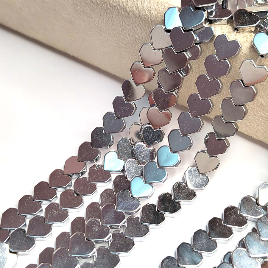 Гематит Сердечки 8 мм с гранями, НИТЬ 40 см