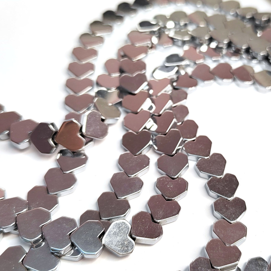 Гематит Сердечки 8 мм с гранями, НИТЬ 40 см