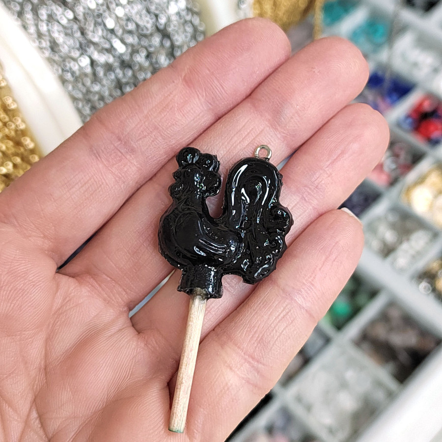 Подвеска Петушок 6 см акрил, штука Чёрный