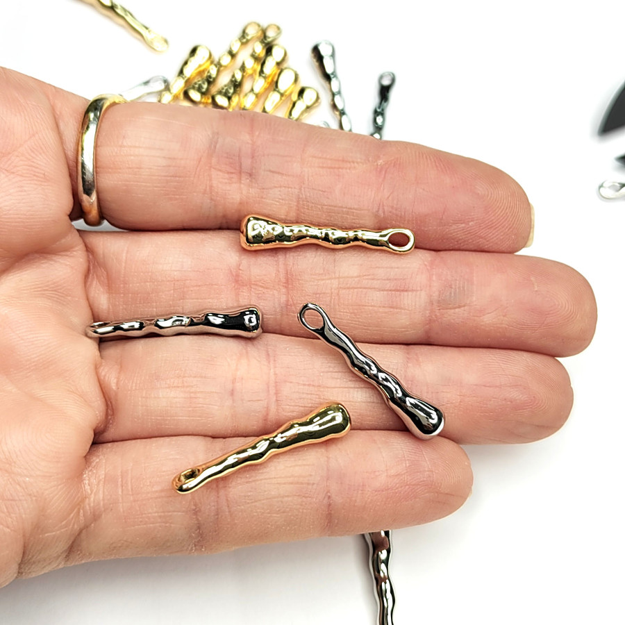 Подвеска палочка волнистая 25 мм, штука