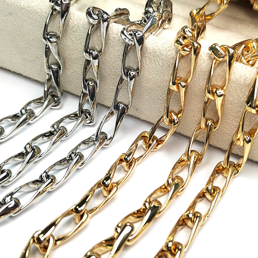 Цепь крупные звенья 19х7,5 мм, 20 см