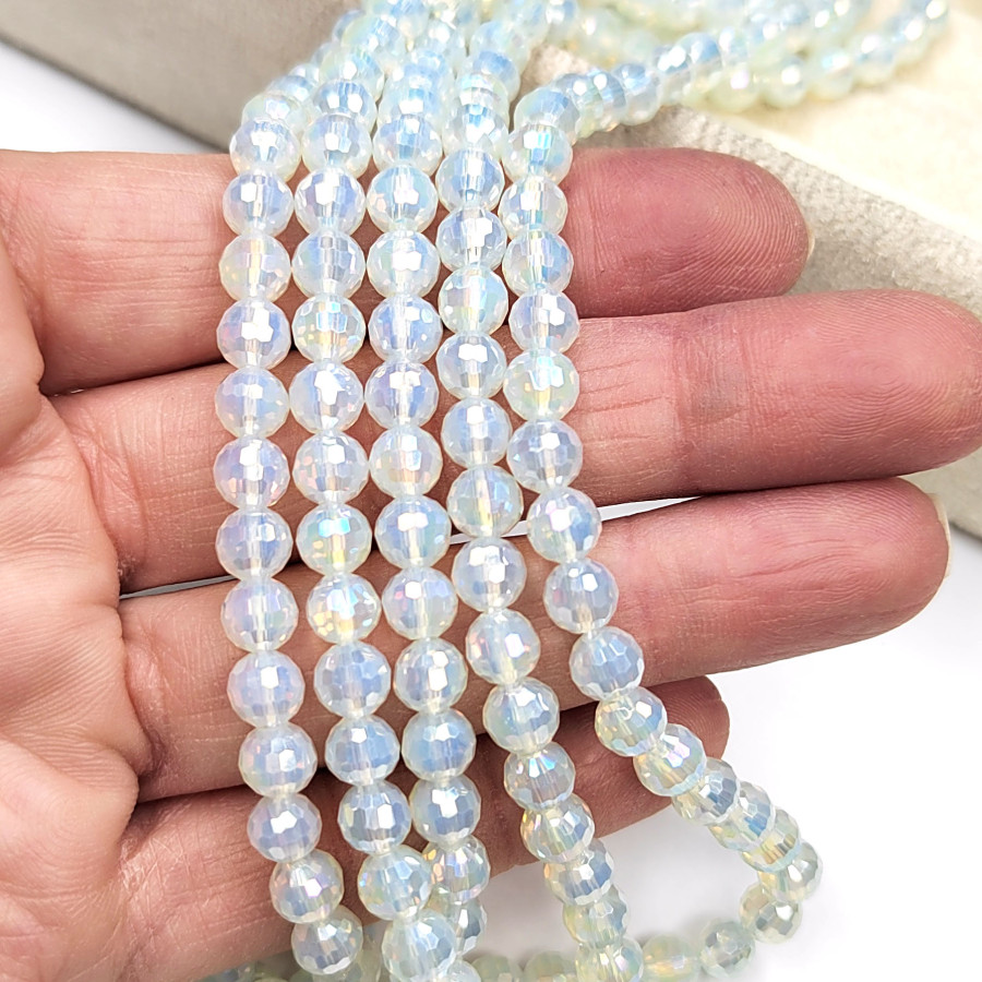 Стеклянные бусины 6 мм с гальваническим покрытием в огранке, нить 40 см