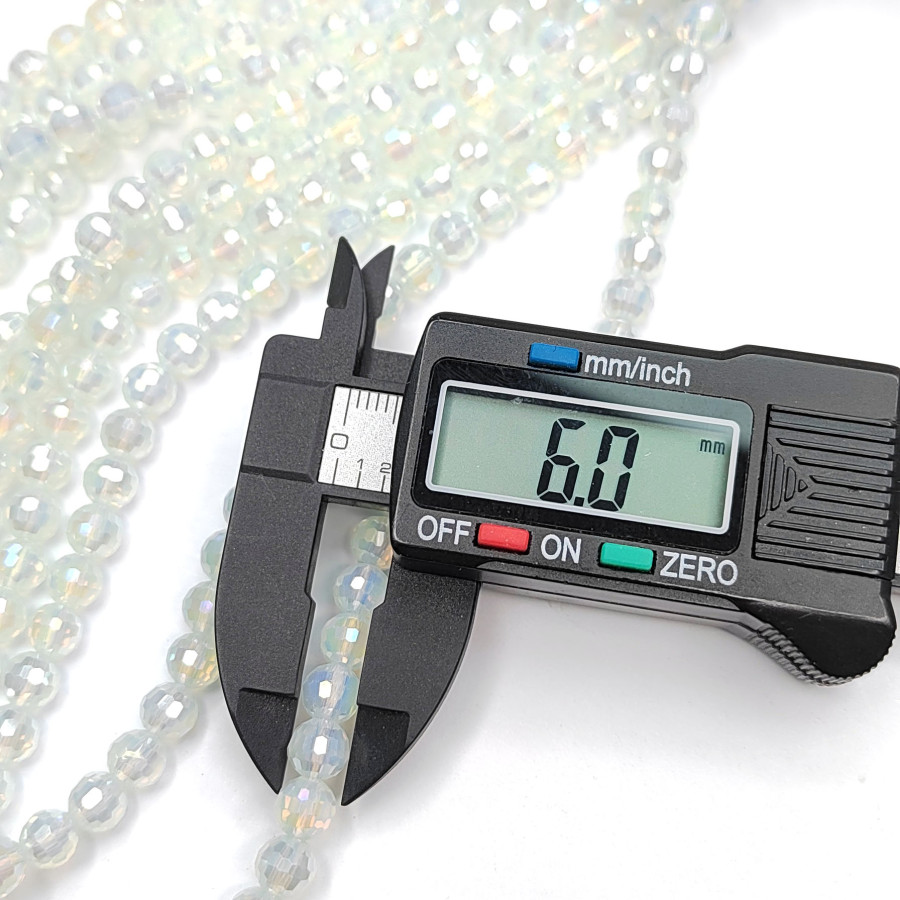 Стеклянные бусины 6 мм с гальваническим покрытием в огранке, нить 40 см