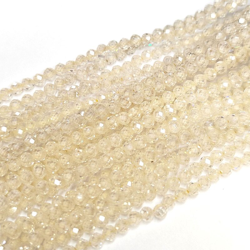 Циркон огранка 3 мм Бежевый (молочный), нить