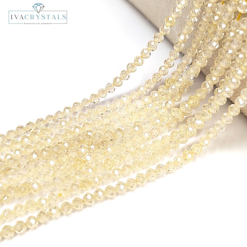 Циркон огранка 3 мм Бежевый (молочный), нить