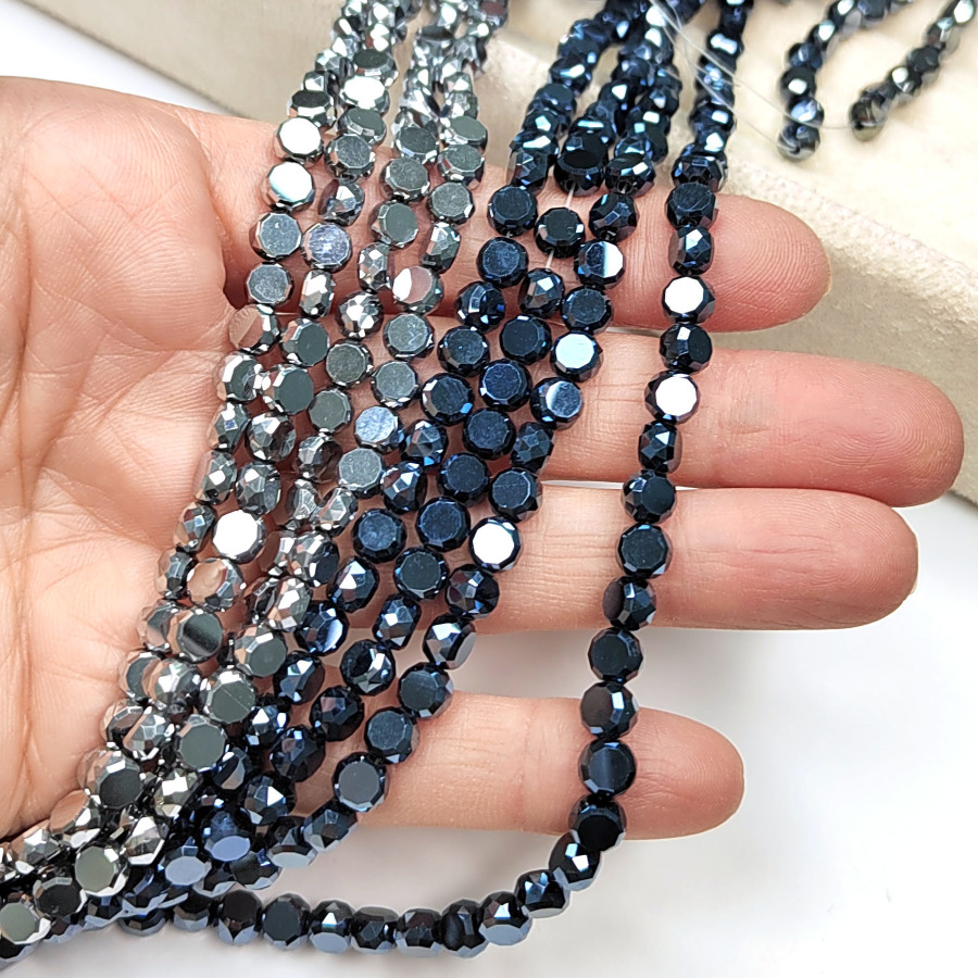 Бусины стеклянные 6х4 мм с гальваническим покрытием, нить 52-53 см