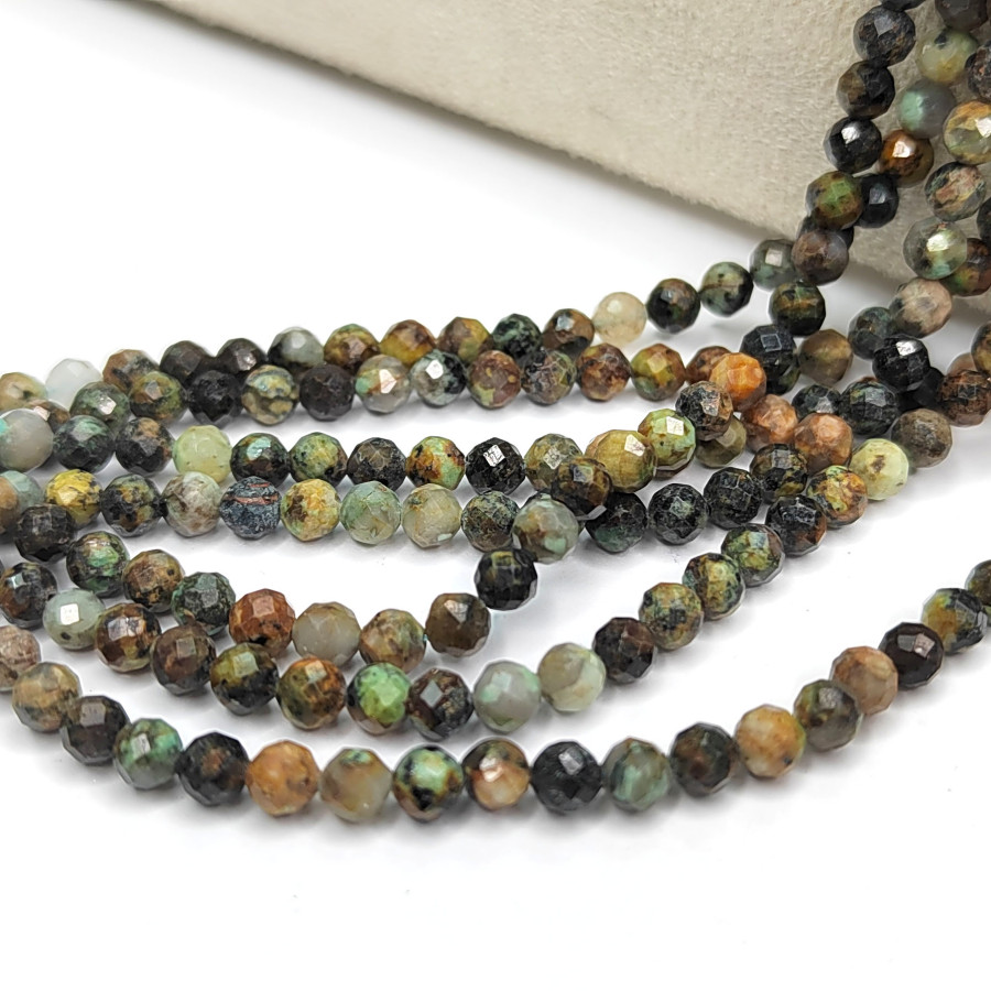 4,3 мм Бирюза иранская в огранке, натуральный камень, нить 39-40 см