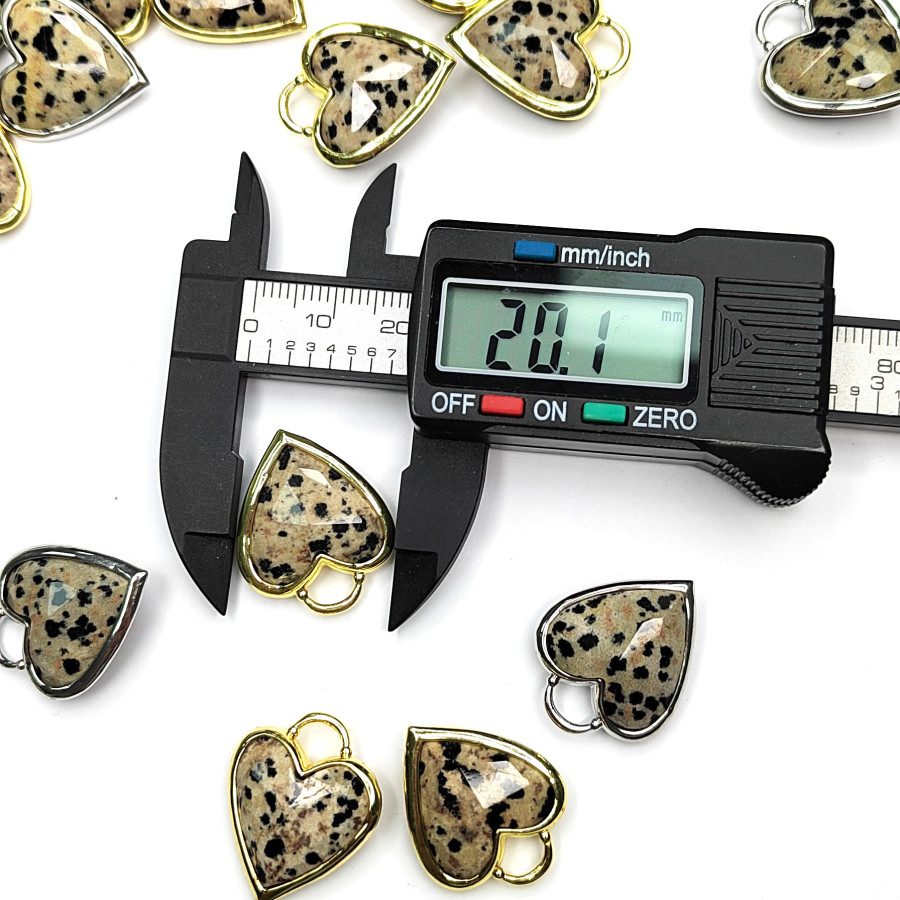 Подвеска Сердце из яшмы далматиновой 23х20 мм, штука