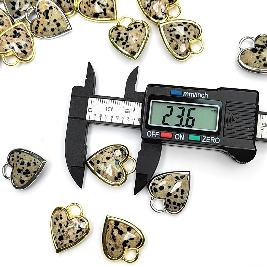 Подвеска Сердце из яшмы далматиновой 23х20 мм, штука