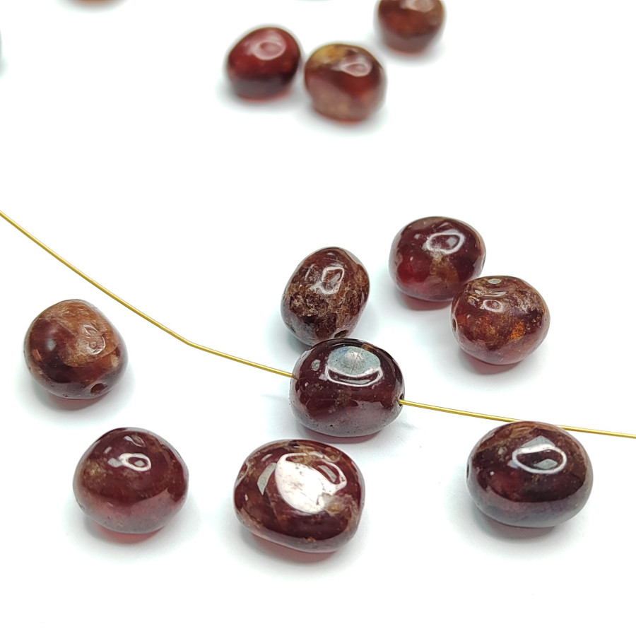 Гранат натуральный камень, галтовка 11х10 мм