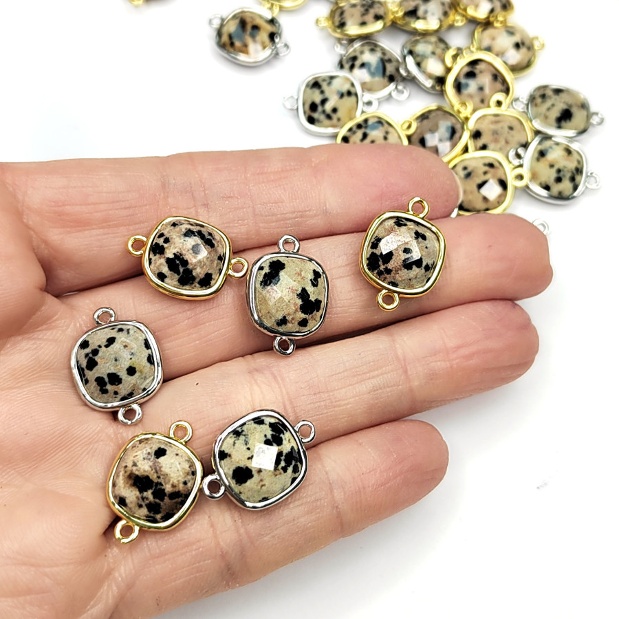 Квадратный коннектор 19х13 мм с яшмой далматиновой, штука