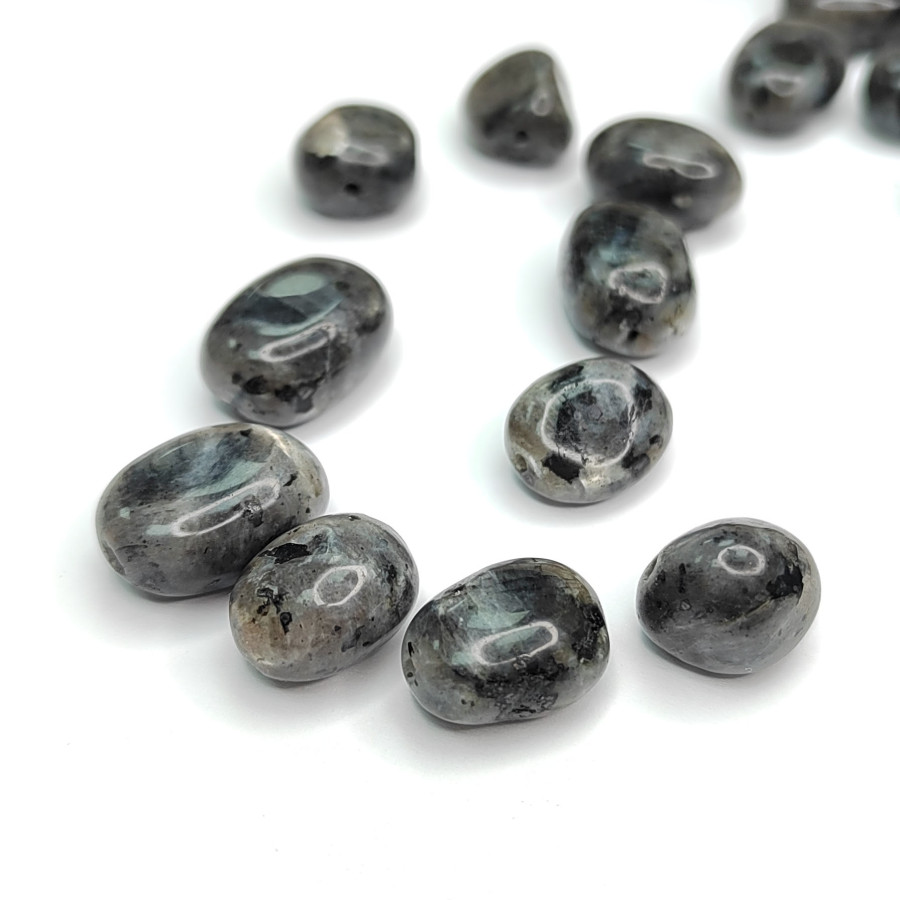 Ларвикит натуральный 15х11 мм