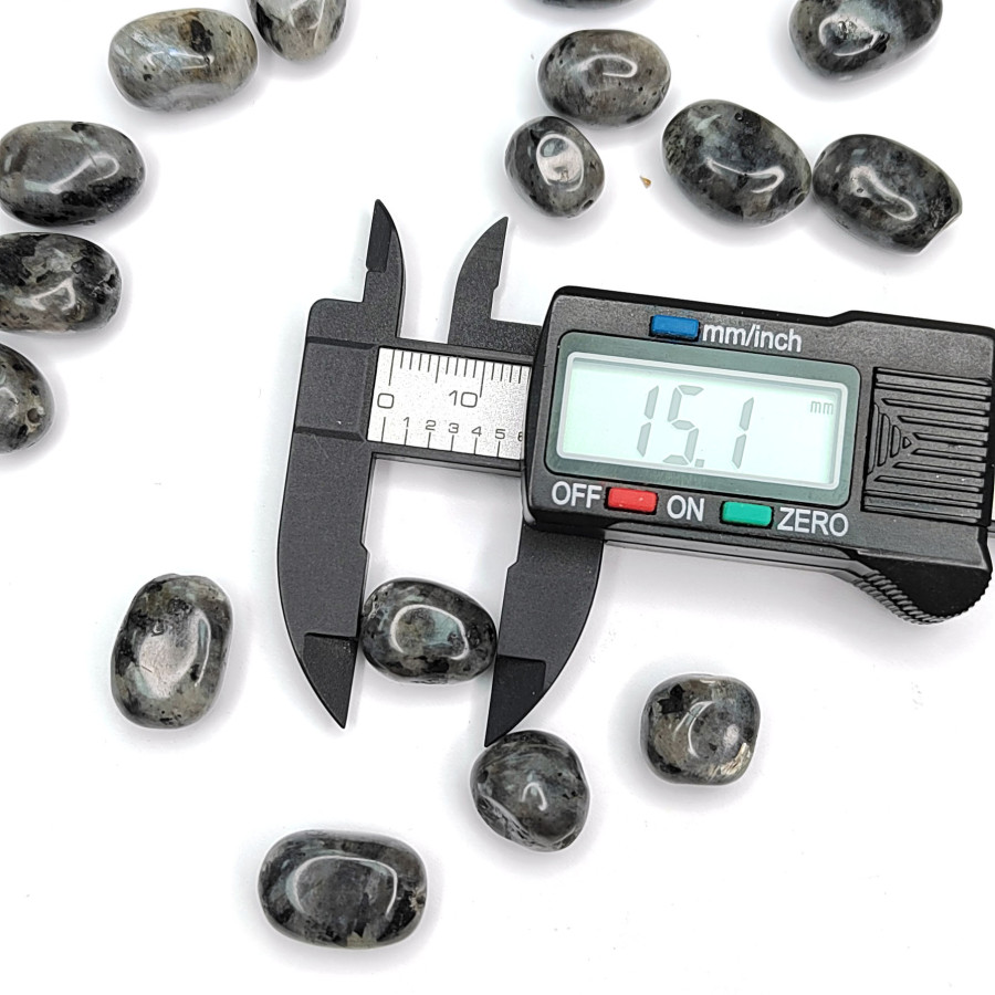 Ларвикит натуральный 15х11 мм