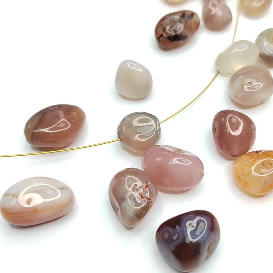 Агат ботсванский натуральный 15х13 мм галтовка штука (бусина)