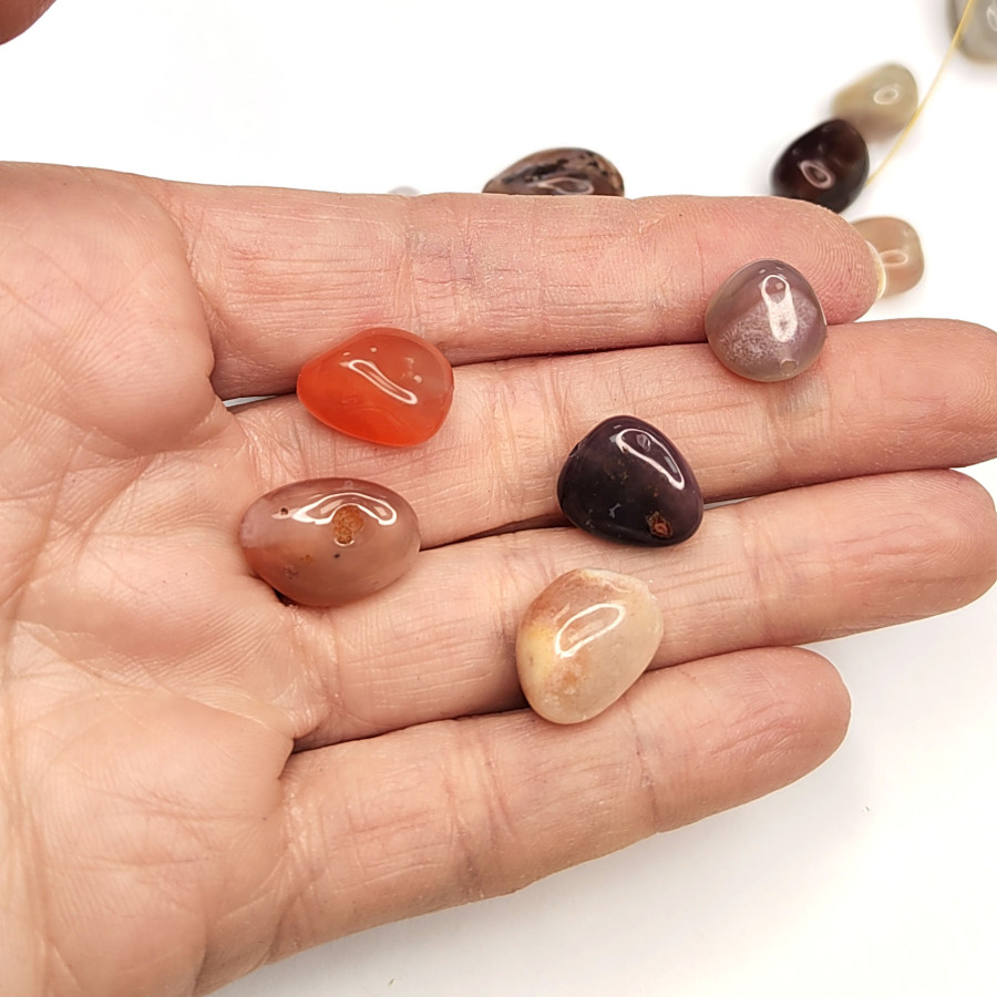 Агат ботсванский натуральный 15х13 мм галтовка