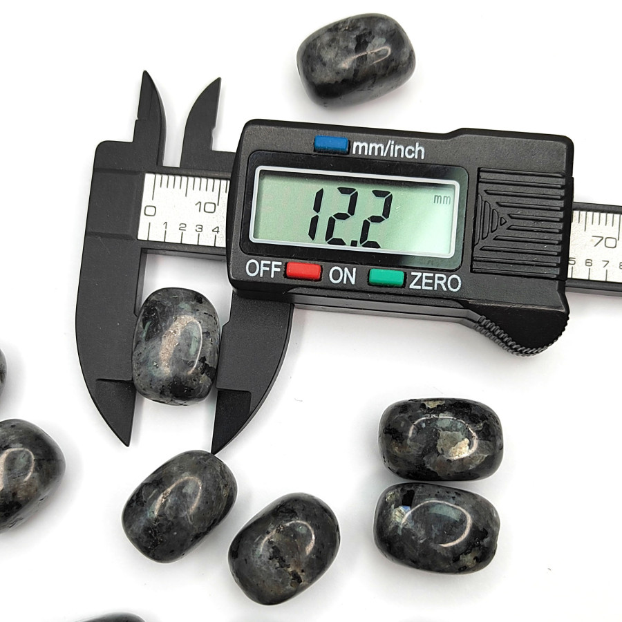 Ларвикит натуральный 17х12 мм